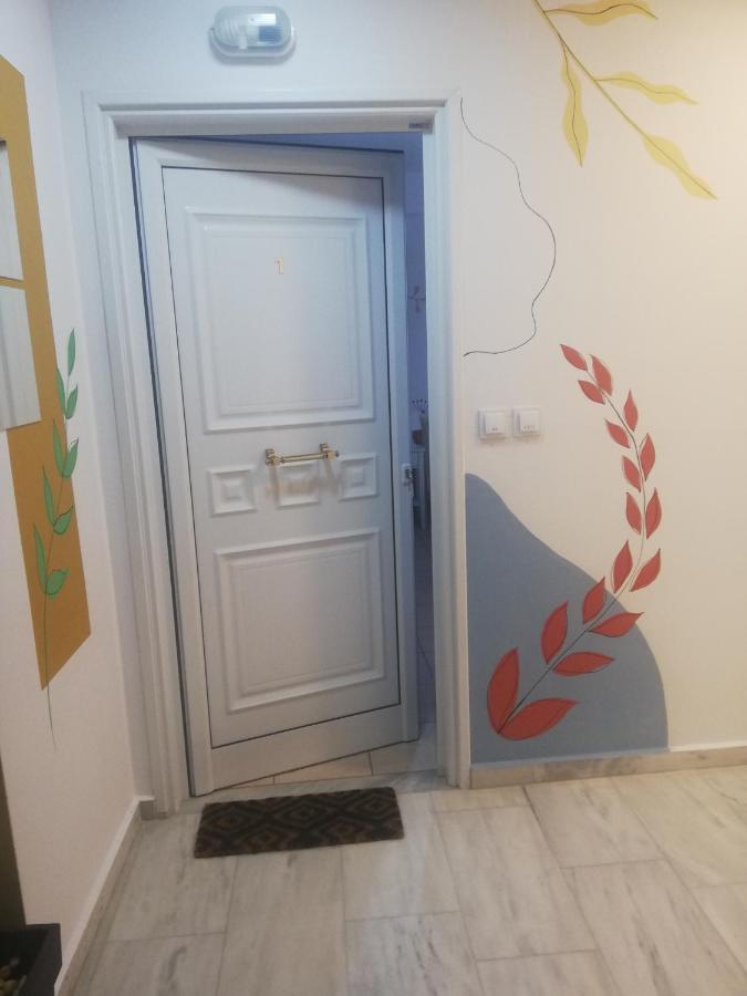 Maria'S Studio No1 In Heraklion/Wifi/Ac Exterior foto